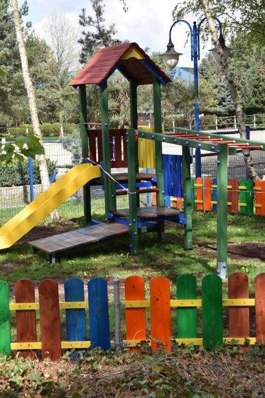 Hotel Park Kajetany Nadarzyn Kültér fotó